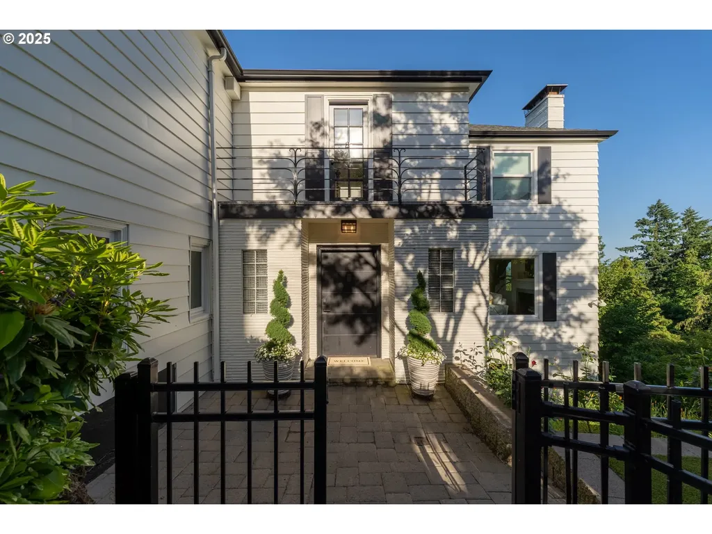 6442 SW Parkhill Drive Portland OR 97239