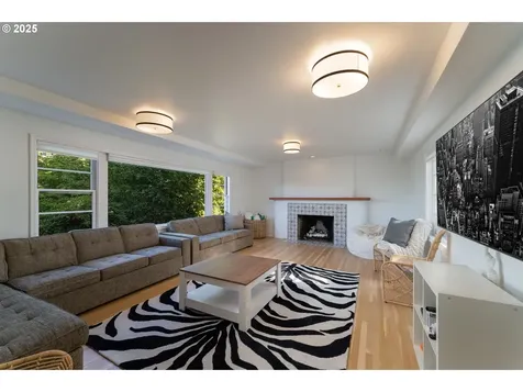 6442 SW Parkhill Drive Portland OR 97239