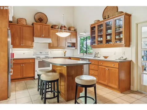 15 Cellini Court Lake Oswego OR 97035