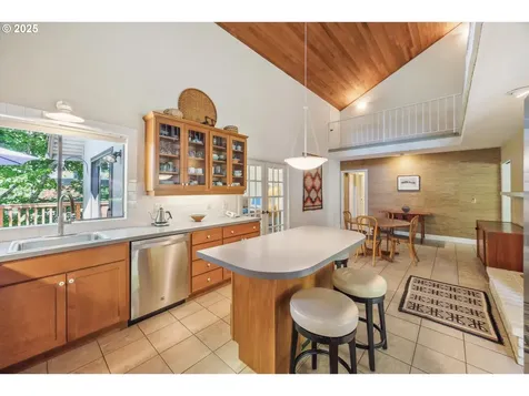 15 Cellini Court Lake Oswego OR 97035