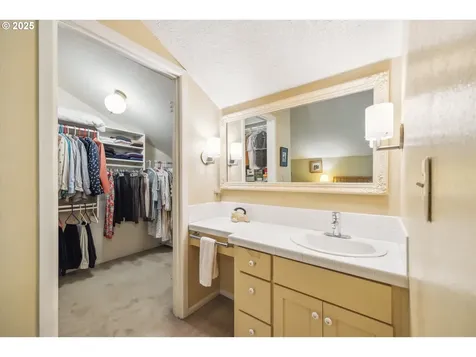 15 Cellini Court Lake Oswego OR 97035