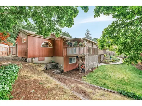 1387 Windsong Court NW Salem OR 97304