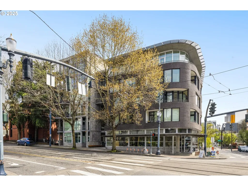 1234 SW 18th Avenue Portland OR 97205
