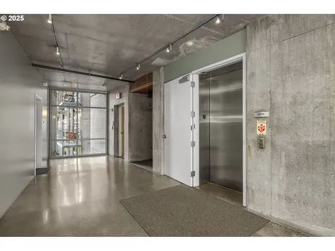 1234 SW 18th Avenue Portland OR 97205