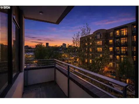 1234 SW 18th Avenue Portland OR 97205