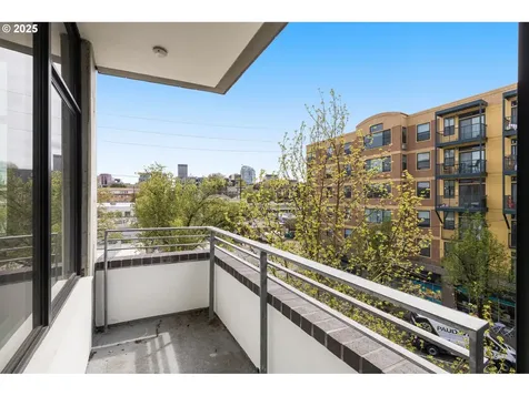 1234 SW 18th Avenue Portland OR 97205