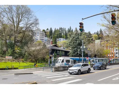 1234 SW 18th Avenue Portland OR 97205