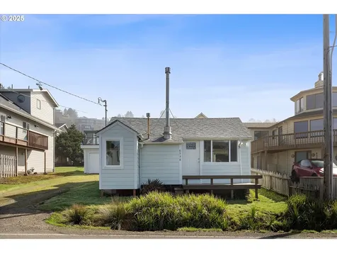 6538 NE Logan Road Lincoln City OR 97367