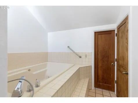 6538 NE Logan Road Lincoln City OR 97367