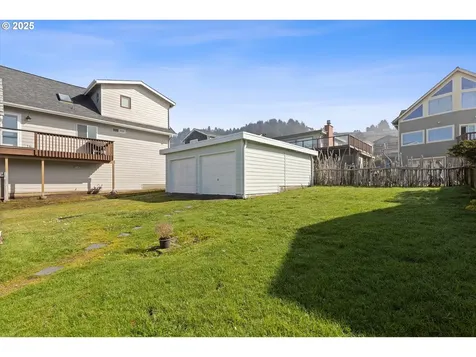 6538 NE Logan Road Lincoln City OR 97367