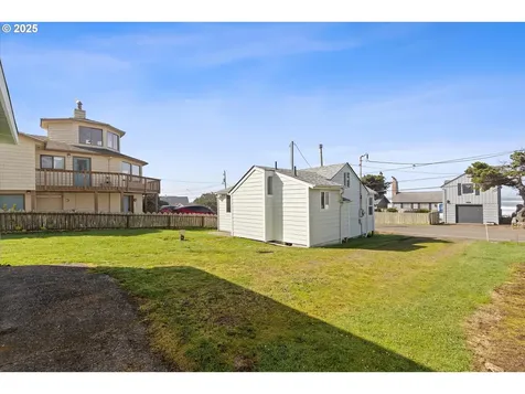 6538 NE Logan Road Lincoln City OR 97367