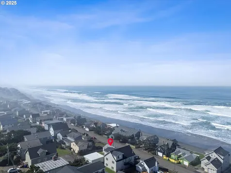 6538 NE Logan Road Lincoln City OR 97367