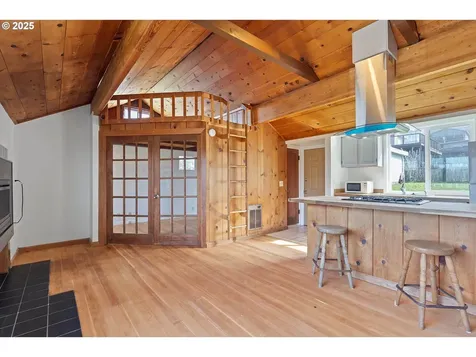 6538 NE Logan Road Lincoln City OR 97367