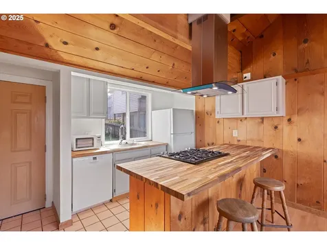 6538 NE Logan Road Lincoln City OR 97367
