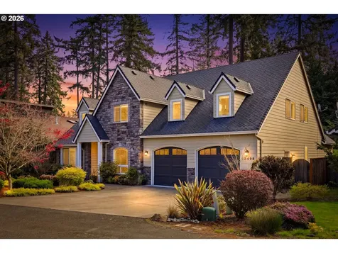 15498 SE River Forest Drive Milwaukie OR 97267