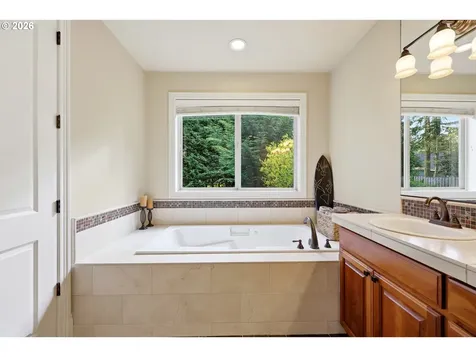 15498 SE River Forest Drive Milwaukie OR 97267