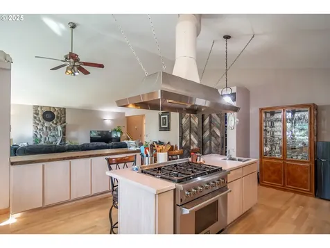 258 Hunter Hill Lane Roseburg OR 97471