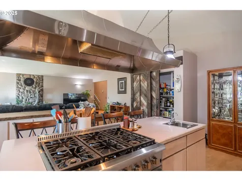 258 Hunter Hill Lane Roseburg OR 97471