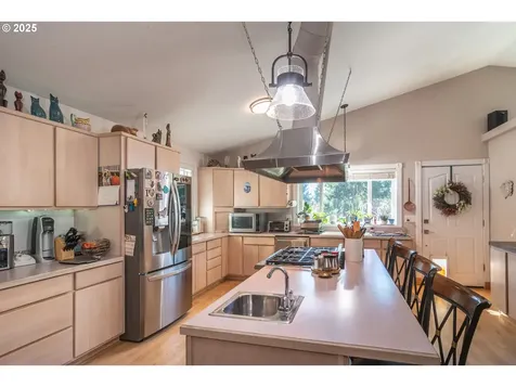 258 Hunter Hill Lane Roseburg OR 97471