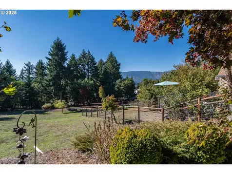 258 Hunter Hill Lane Roseburg OR 97471