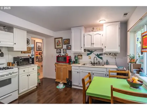 258 Hunter Hill Lane Roseburg OR 97471