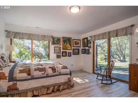258 Hunter Hill Lane Roseburg OR 97471