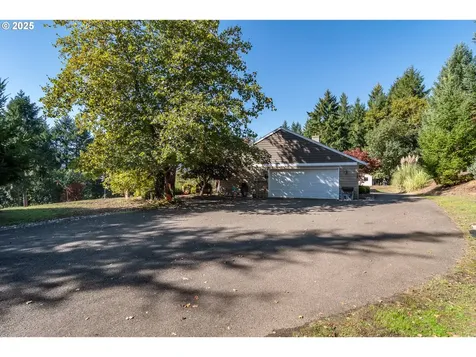 258 Hunter Hill Lane Roseburg OR 97471