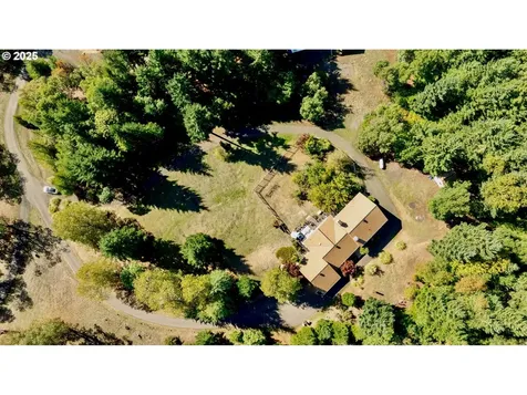 258 Hunter Hill Lane Roseburg OR 97471