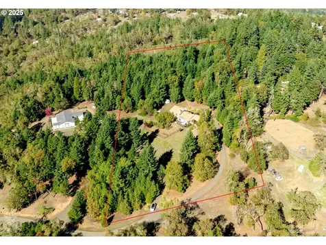 258 Hunter Hill Lane Roseburg OR 97471