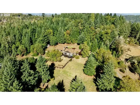 258 Hunter Hill Lane Roseburg OR 97471