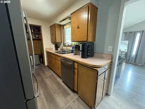 2320 20th Street Florence OR 97439