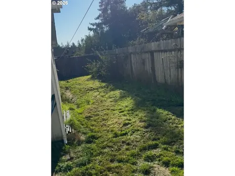 2320 20th Street Florence OR 97439