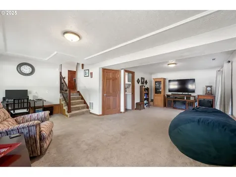 13216 Autumn Lane Oregon City OR 97045