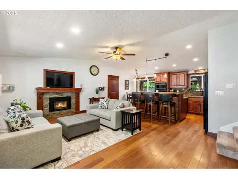 13216 Autumn Lane Oregon City OR 97045