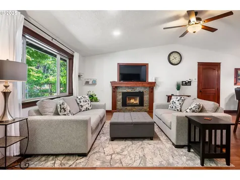 13216 Autumn Lane Oregon City OR 97045