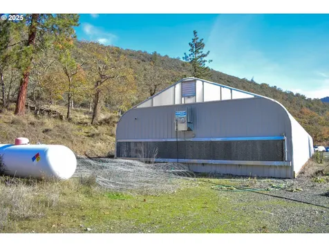 1379 Humbug Creek Road Applegate OR 97530