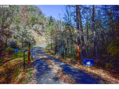 1379 Humbug Creek Road Applegate OR 97530