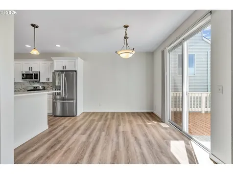 241 SW 105th Terrace Portland OR 97225