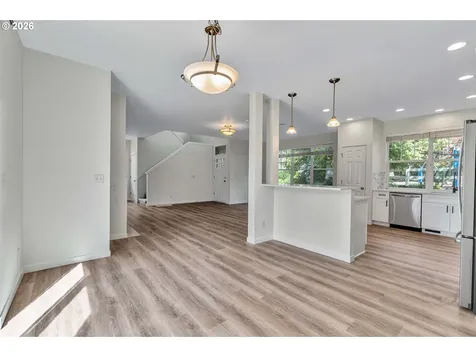 241 SW 105th Terrace Portland OR 97225
