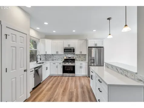 241 SW 105th Terrace Portland OR 97225