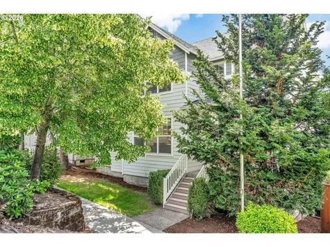 241 SW 105th Terrace Portland OR 97225