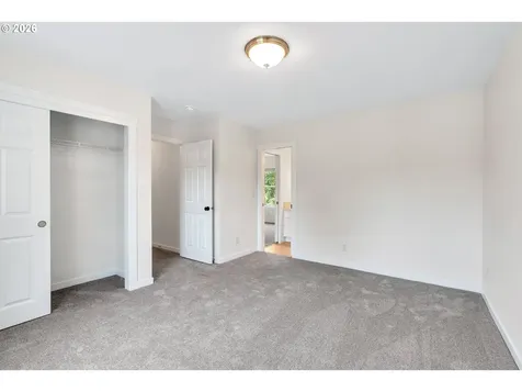 241 SW 105th Terrace Portland OR 97225