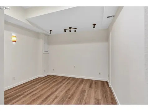 241 SW 105th Terrace Portland OR 97225