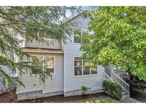241 SW 105th Terrace Portland OR 97225