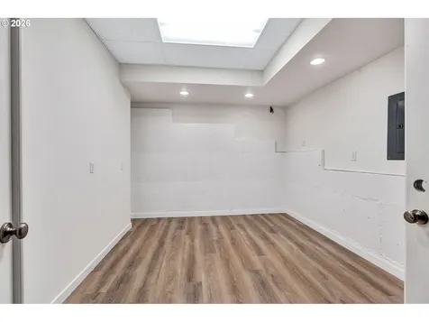 241 SW 105th Terrace Portland OR 97225