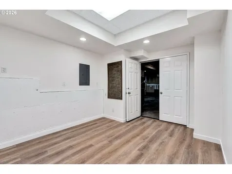 241 SW 105th Terrace Portland OR 97225