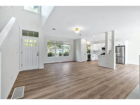 241 SW 105th Terrace Portland OR 97225
