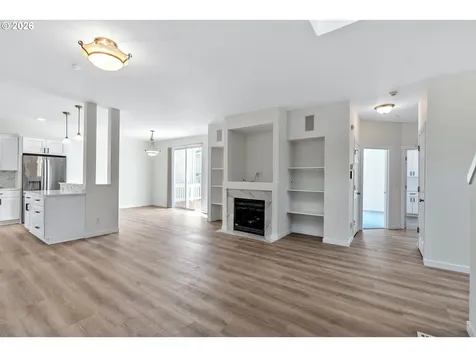 241 SW 105th Terrace Portland OR 97225
