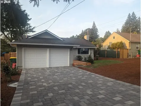 8009 SW Mapleleaf Street Portland OR 97223