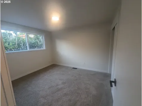 8009 SW Mapleleaf Street Portland OR 97223